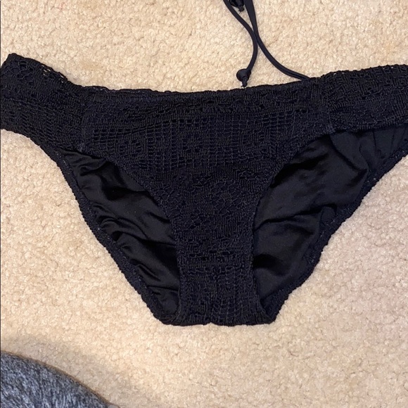 Victoria Secret Bikini Bottoms - Picture 1 of 2